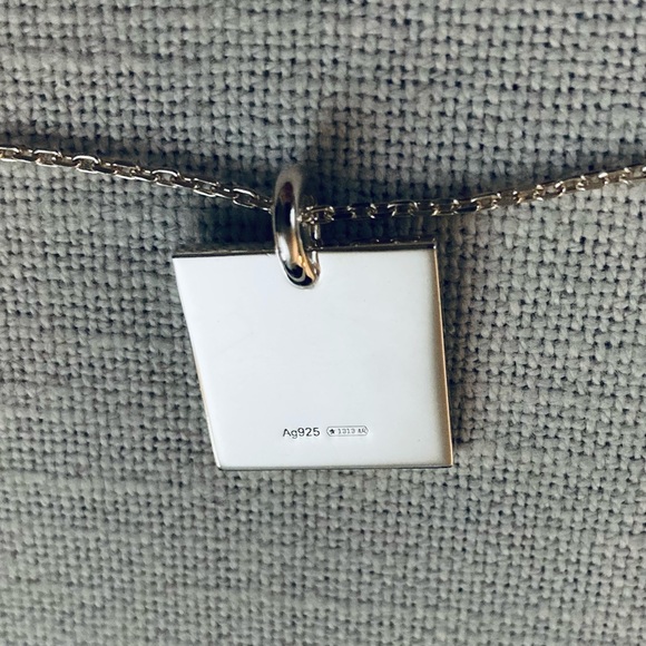 GUCCI Large Square Pendant Necklace Signature Trademark Logo Silver $450 New box - Picture 9 of 16